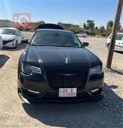 کرایسلەر 300
